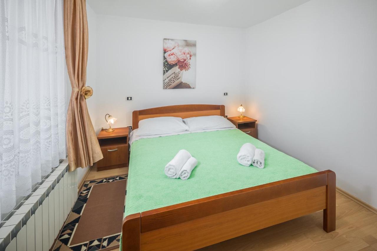 Apartments By The Sea Zambratija, Umag - 2557 エクステリア 写真