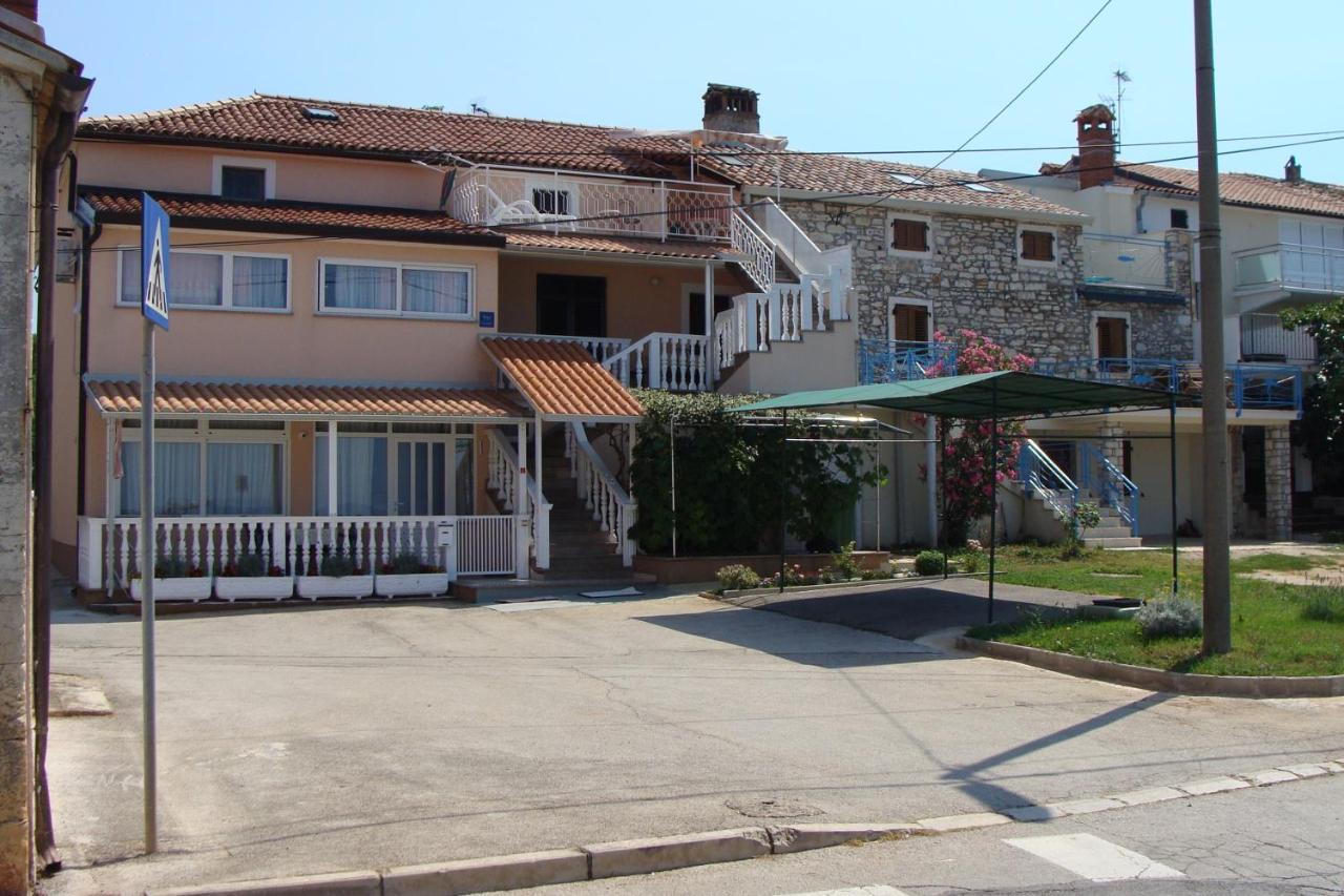 Apartments By The Sea Zambratija, Umag - 2557 エクステリア 写真